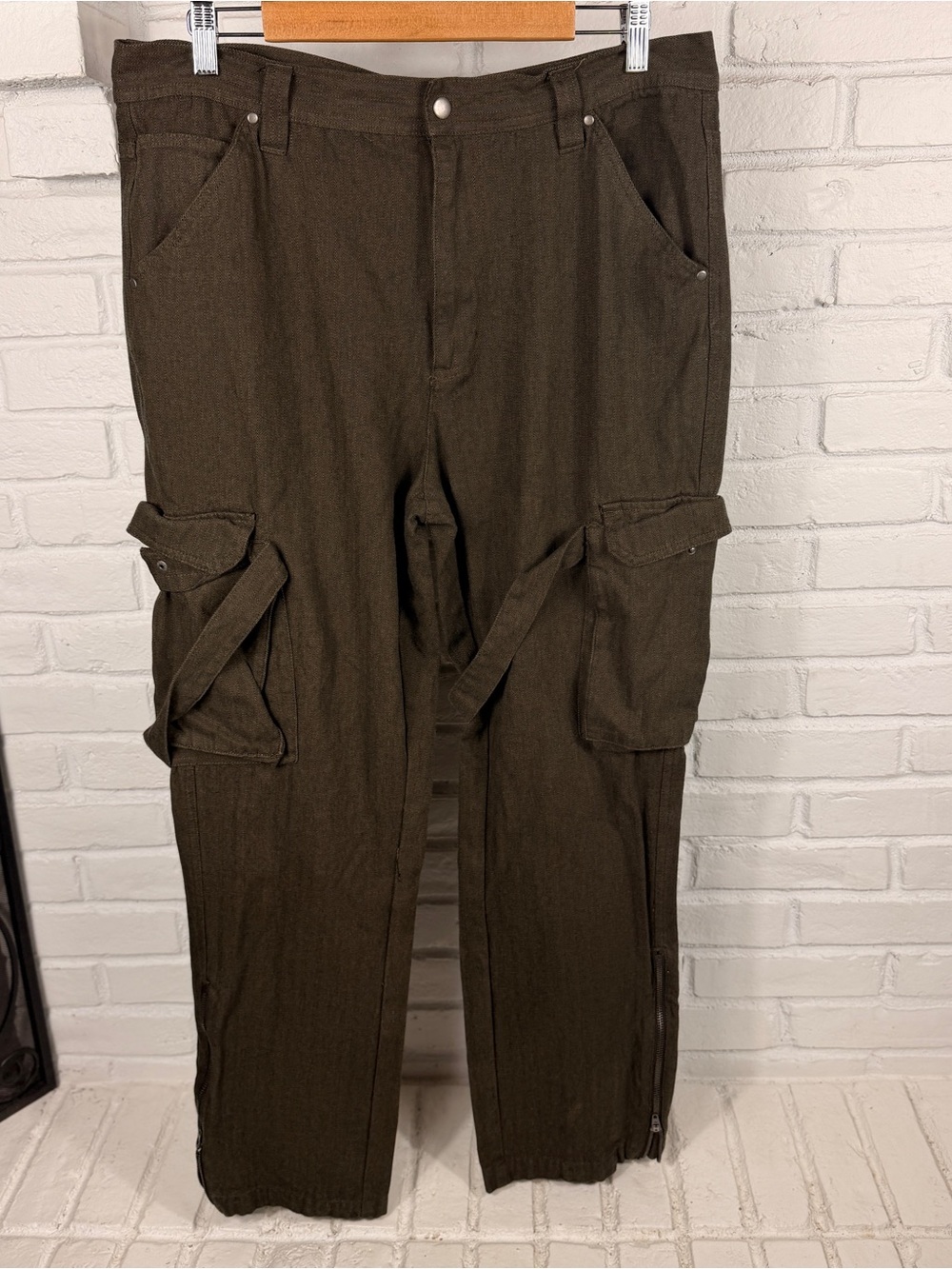Standard Cloth Cargo Pants Mens L Brown Herringbone‎ Twill Zipper Ankle
